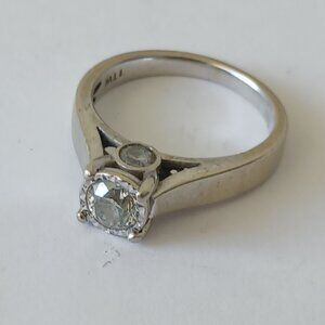 Diamond Engagement Ring 10K White Gold Size 7